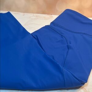 Lululemon Base Pace High-Rise Tight 25″ — Symphony Blue - size 16